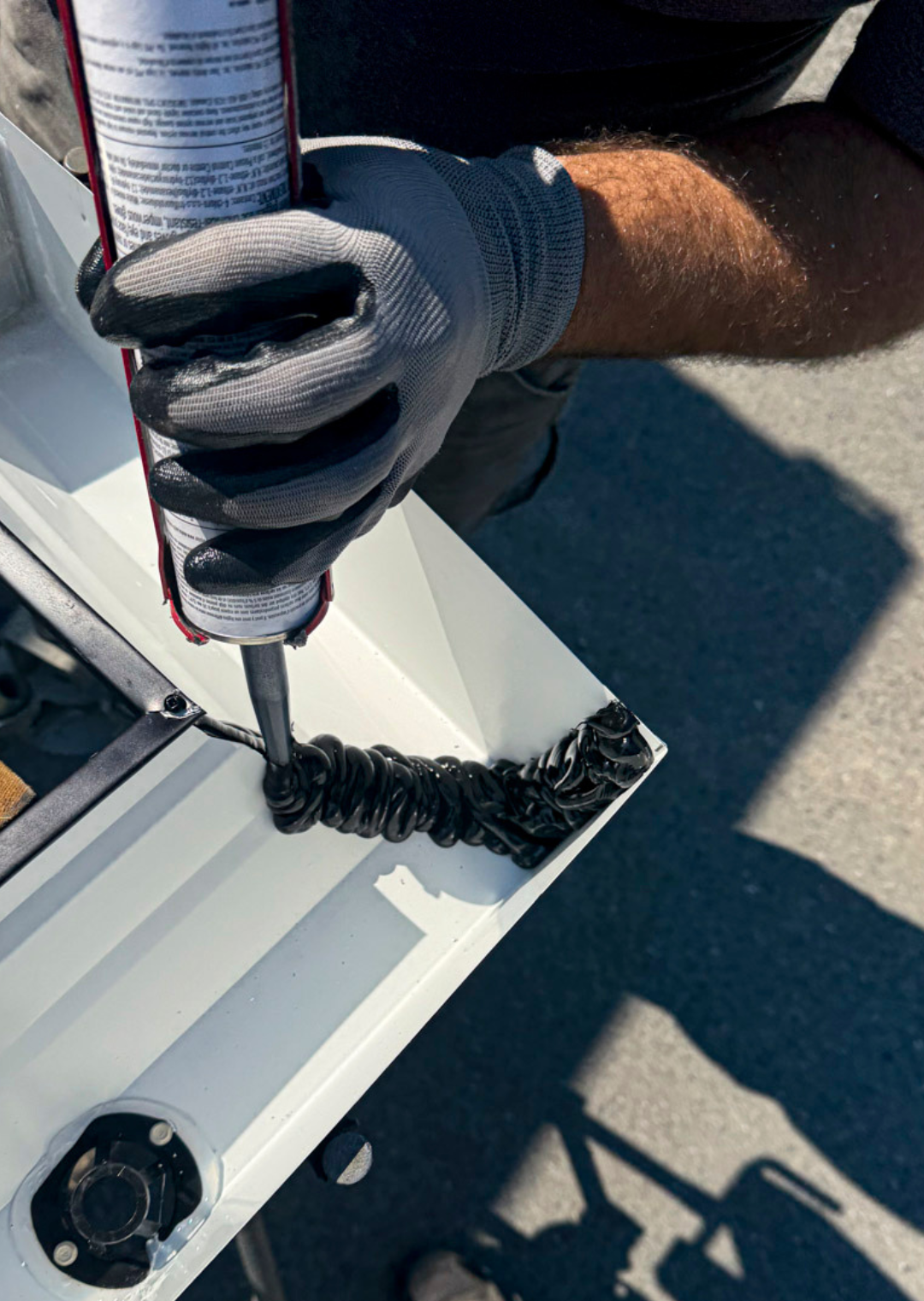 gutter-cleaning-repair-nanaimo-home-aarsen (8)